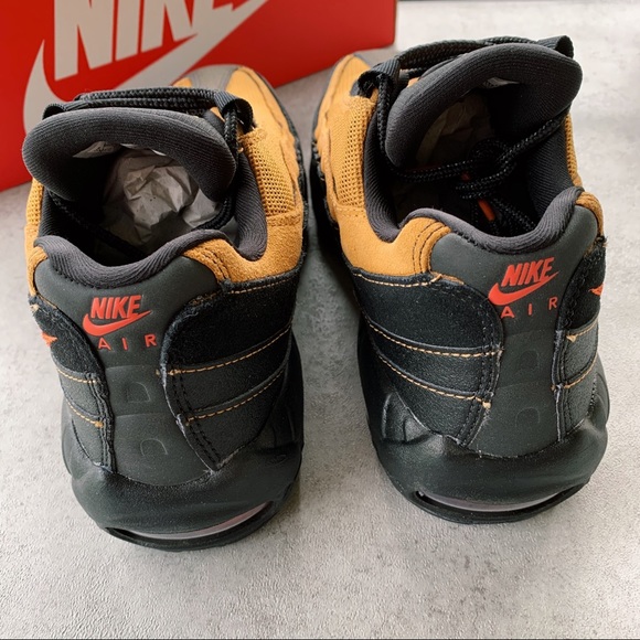 Nike Air Max 95 Essential - Picture 5 of 7